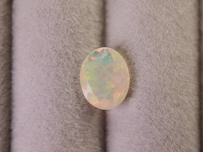 0916-23　オパール　1.29ct