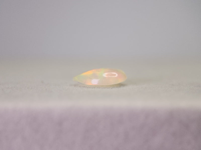 0916-29　オパール　0.93ct