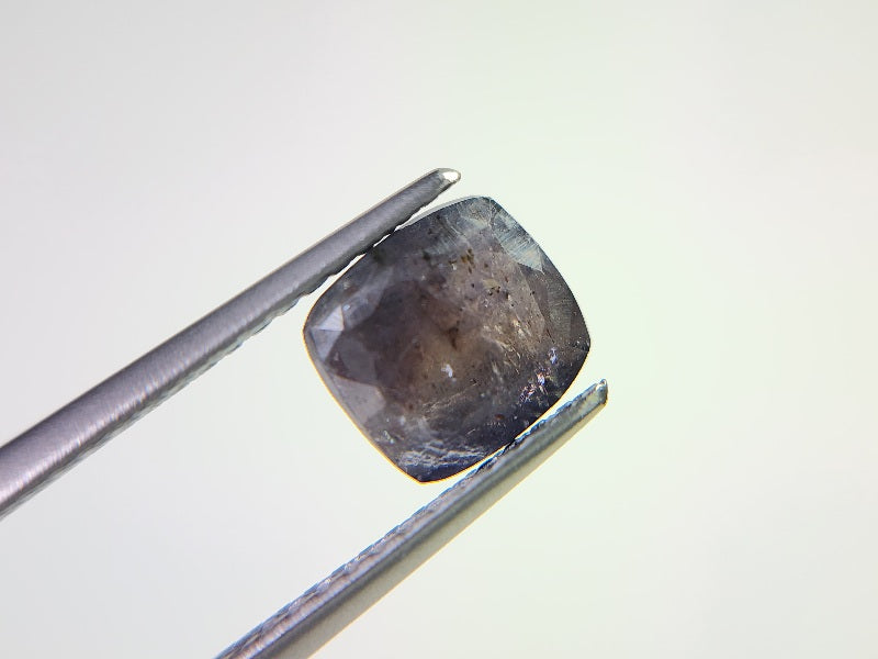 0243　アイオライトサンストーン　1.35ct