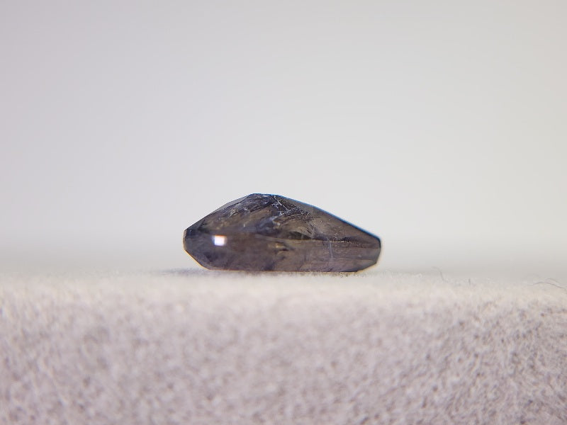 0244　アイオライトサンストーン　1.29ct