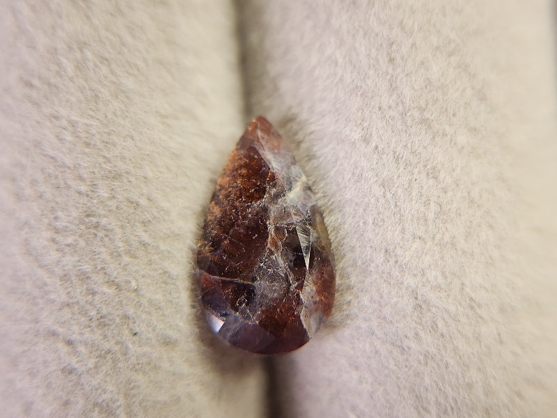 0249　アイオライトサンストーン　1.24ct