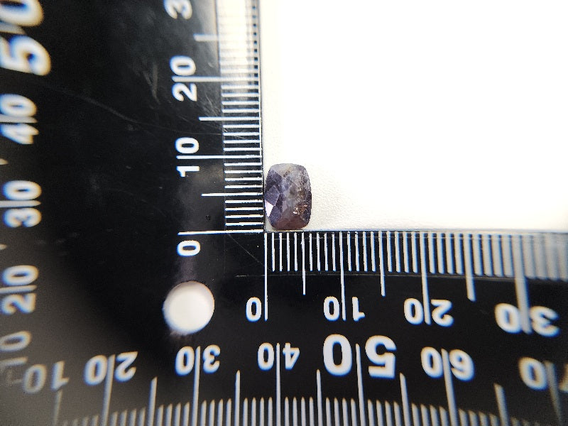 0255　アイオライトサンストーン　1.48ct