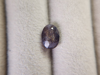 0256　アイオライトサンストーン　1.47ct