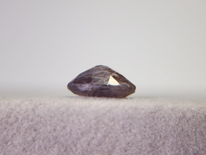 0260　アイオライトサンストーン　1.42ct