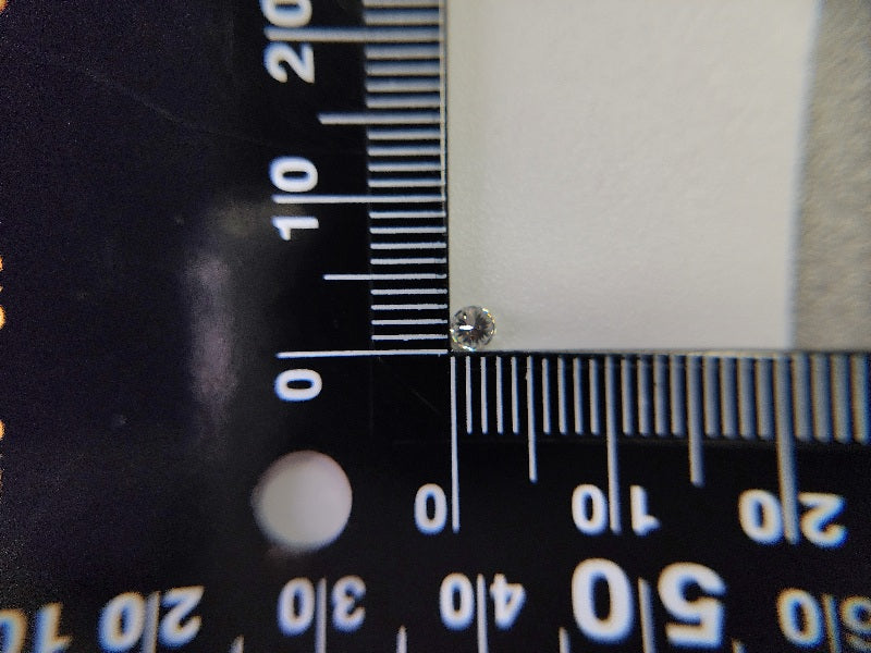 【500円均一】2/23新着！　合成モアッサナイト　0.09ct　5