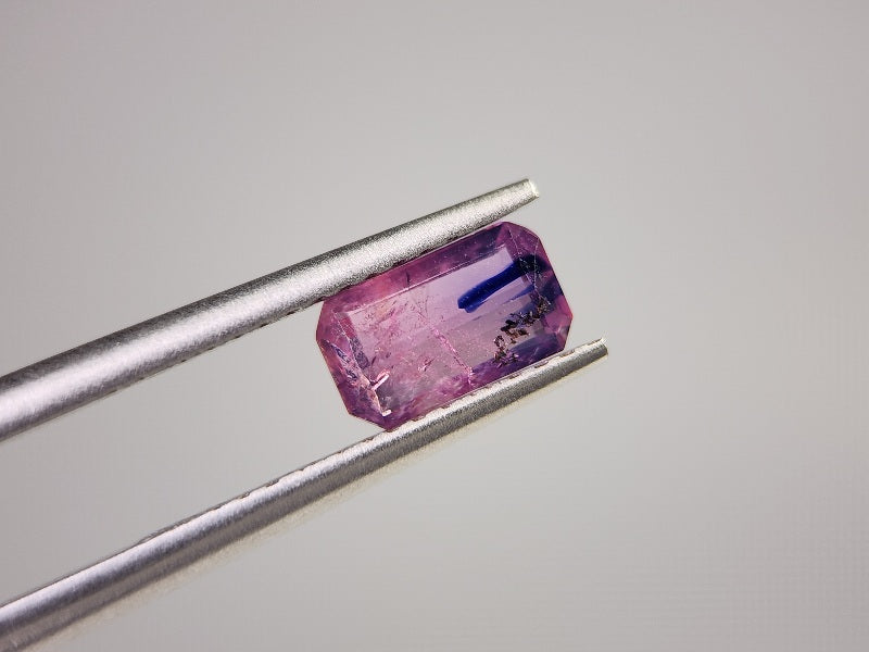 0302 ウィンザーサファイア　0.94ct