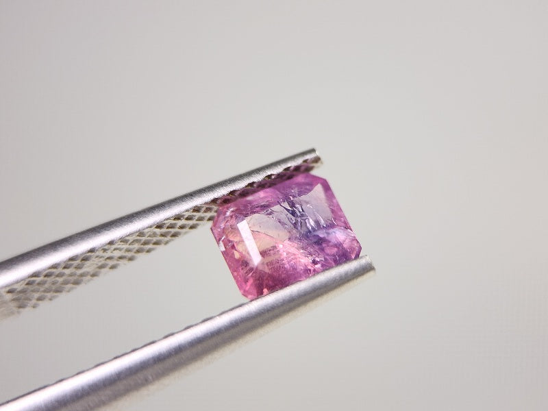 0304 ウィンザーサファイア　0.99ct