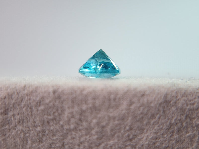 0460-6　アパタイト　0.61ct