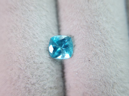 0460-6　アパタイト　0.61ct