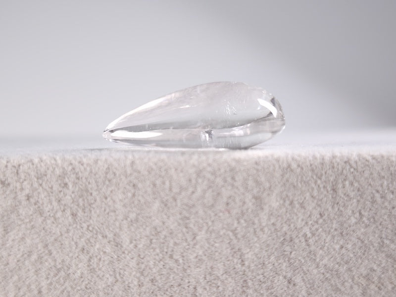 0887-13　クォーツインクォーツ　12.37ct