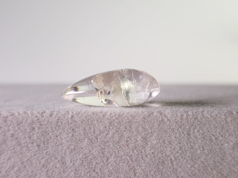 0887-14　クォーツインクォーツ　11.98ct