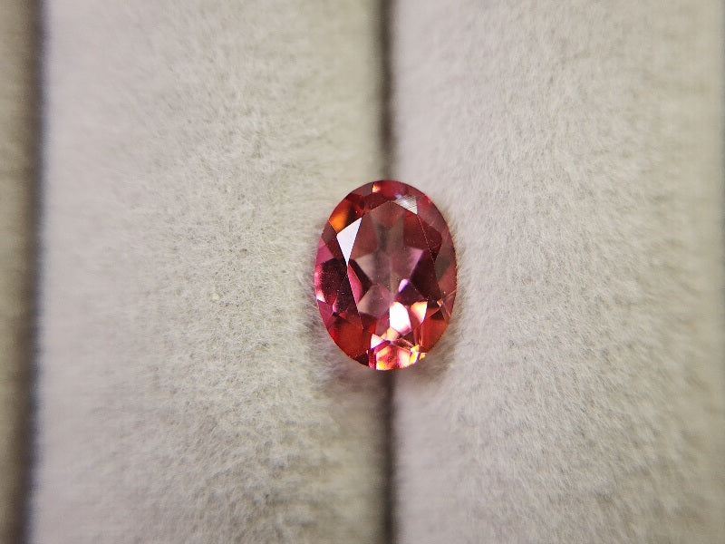 pi-TO-t-3　ピンクトパーズ(トリートメント)　1.45ct