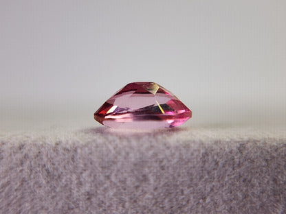 pi-TO-t-4　ピンクトパーズ(トリートメント)　1.42ct