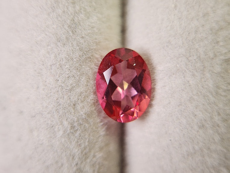 pi-TO-t-4　ピンクトパーズ(トリートメント)　1.42ct