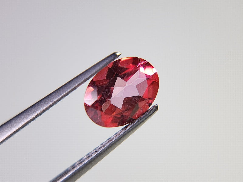 pi-TO-t-5　ピンクトパーズ(トリートメント)　1.37ct