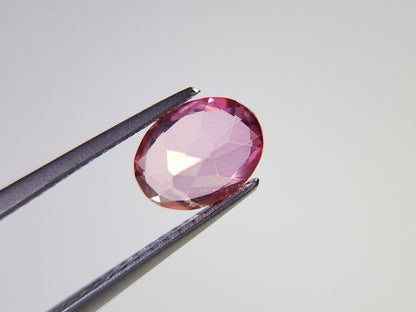 pi-TO-t-5　ピンクトパーズ(トリートメント)　1.37ct