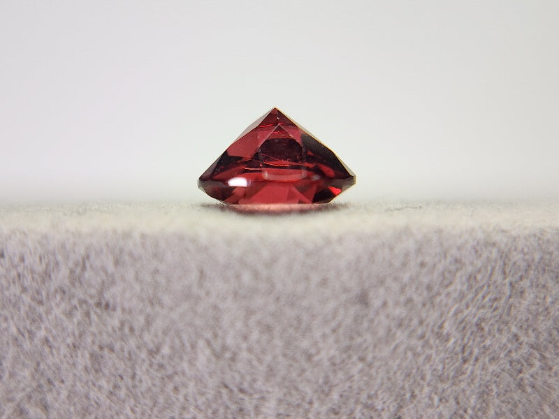 GA-17　ガーネット　1.55ct