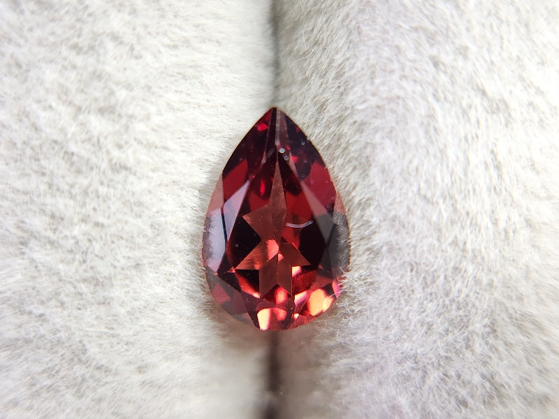 GA-8　ガーネット　1.36ct