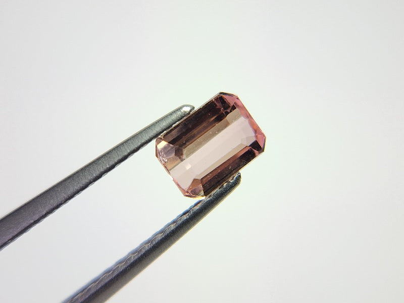 0879-31  トルマリン  0.72ct