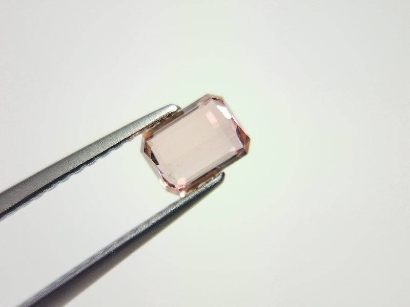 0879-31  トルマリン  0.72ct