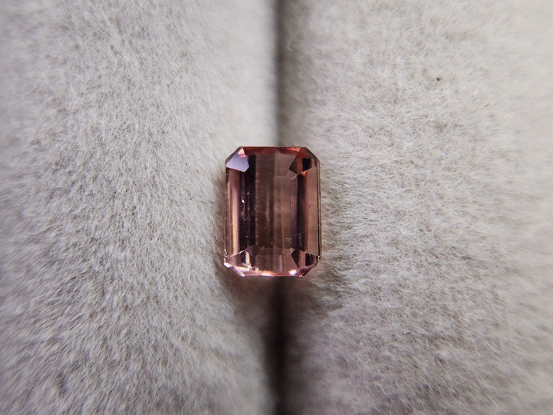 0879-31  トルマリン  0.72ct