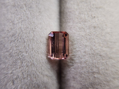 0879-31  トルマリン  0.72ct