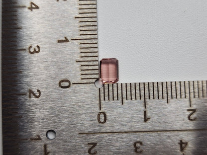 0879-31  トルマリン  0.72ct