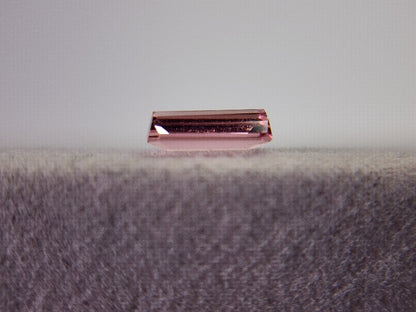 0879-33　トルマリン  0.70ct　