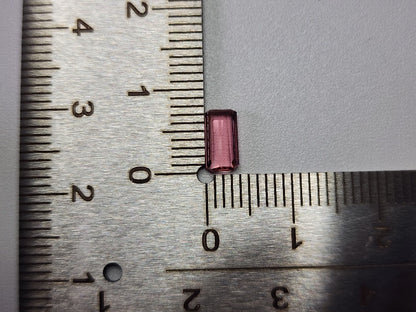 0879-33　トルマリン  0.70ct　