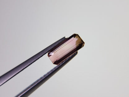 0879-34　トルマリン  0.70ct　