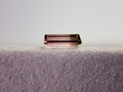 0879-34　トルマリン  0.70ct　