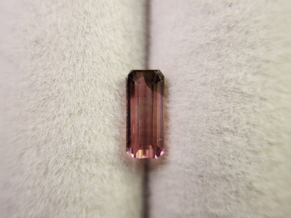 0879-34　トルマリン  0.70ct　