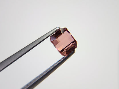 0879-36　トルマリン  0.70ct　