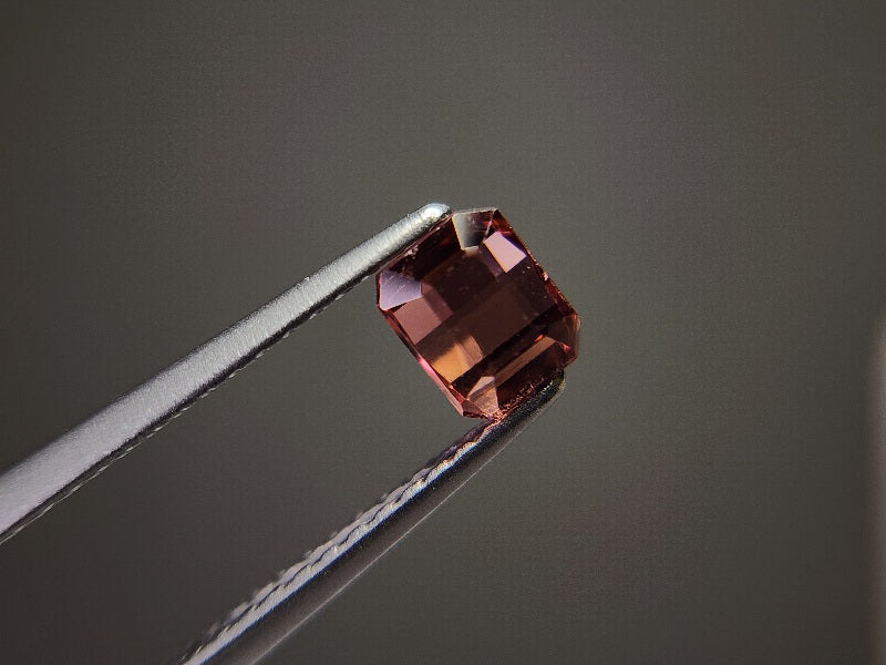 0879-36　トルマリン  0.70ct　