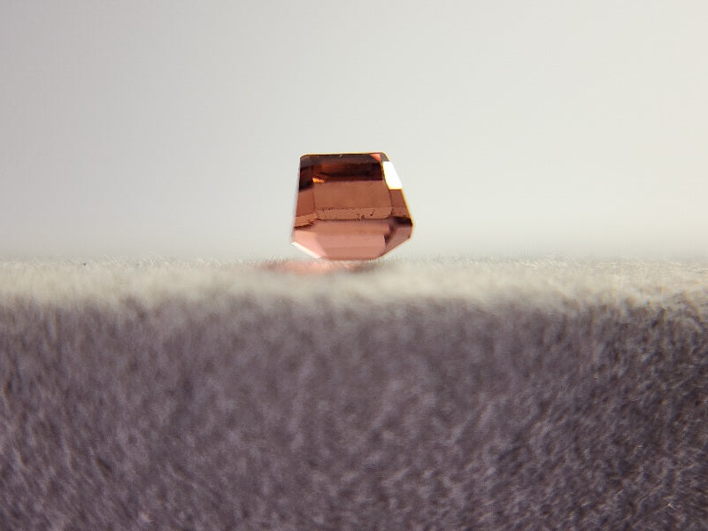 0879-36　トルマリン  0.70ct　