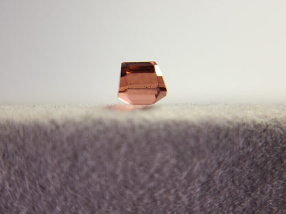 0879-36　トルマリン  0.70ct　