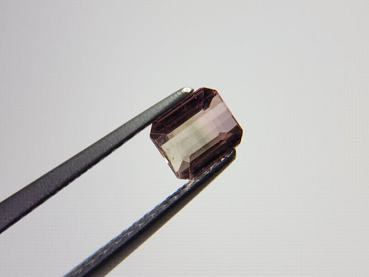 0879-39　トルマリン  0.68ct　