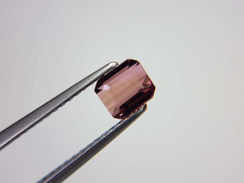 0879-40　トルマリン  0.67ct　