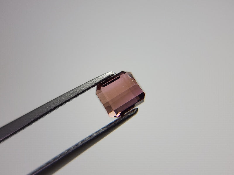 0879-40　トルマリン  0.67ct　