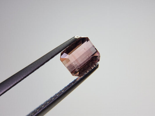 0879-41　トルマリン  0.66ct　