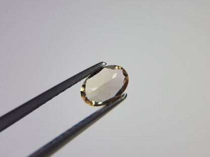 ye-BE【ランダム発送】イエローベリル（ヘリオドール）【1石あたり約0.42ct】