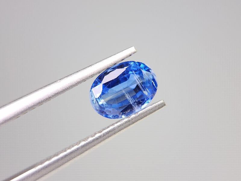 0035-1-43　カイヤナイト　1.05ct