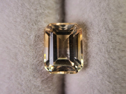 0365-4-17　バイカラーシトリン　2.43ct