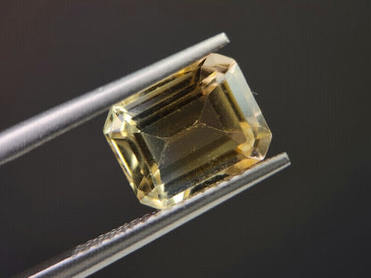 0365-4-19　バイカラーシトリン　2.38ct