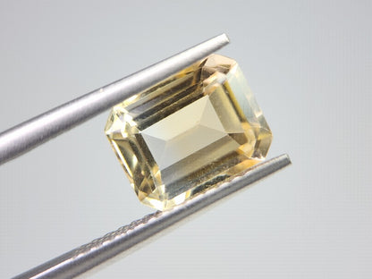 0365-4-19　バイカラーシトリン　2.38ct