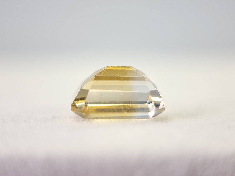 0365-4-19　バイカラーシトリン　2.38ct