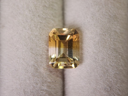 0365-4-20　バイカラーシトリン　2.37ct