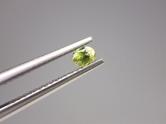 0932-1-19　スフェーン　0.11ct