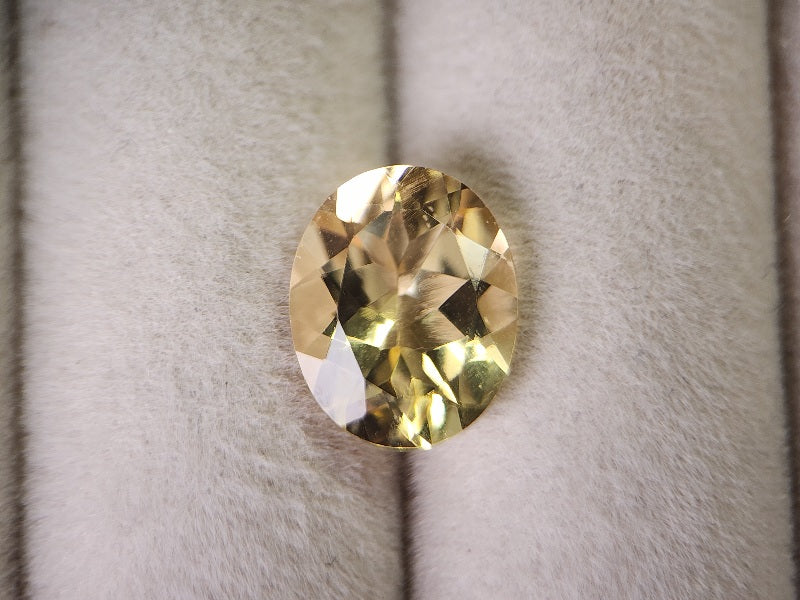 0091-7　イエローラブラドライト　2.92ct