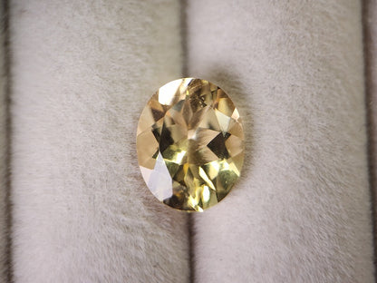 0091-7　イエローラブラドライト　2.92ct